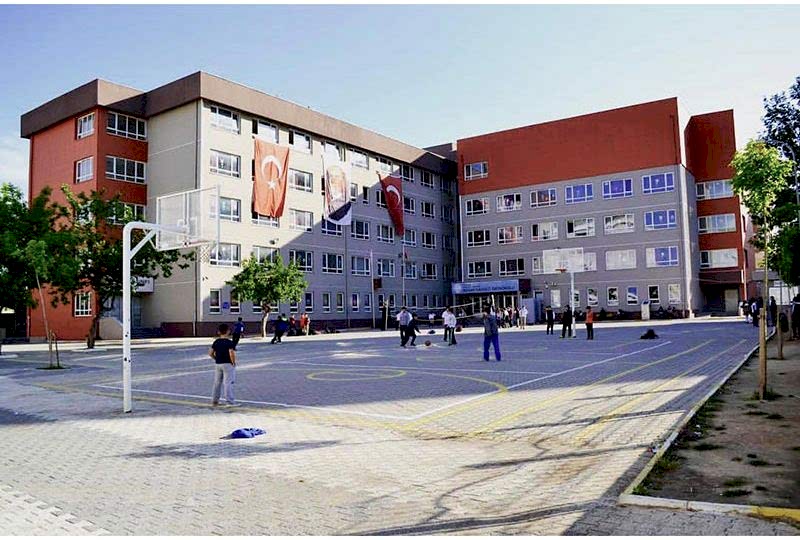 Medine Tayfur Sokmen Imam Hatip Lisesi